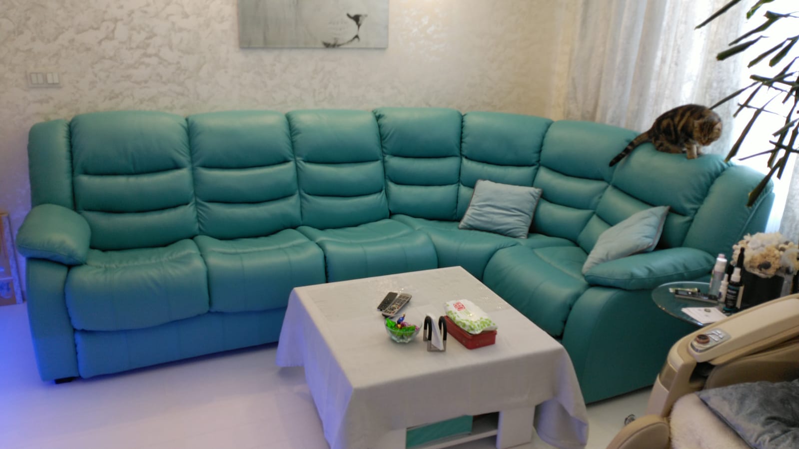 Перетяжка дивана на дому. Спасск-Дальний